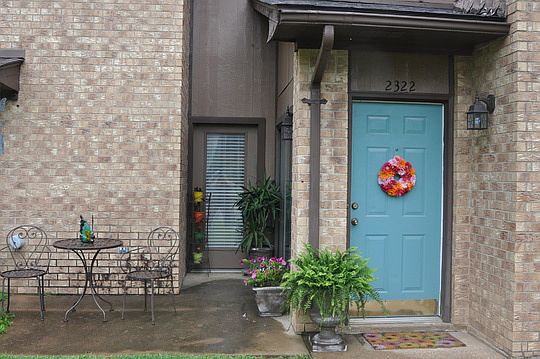 3rd image of 2322 Aberdeen Dr