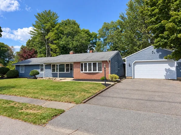 24 Wedgemere Rd, Beverly, MA 01915