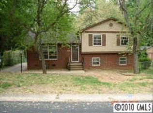7207 Sherbourne Dr, Charlotte, NC 28210