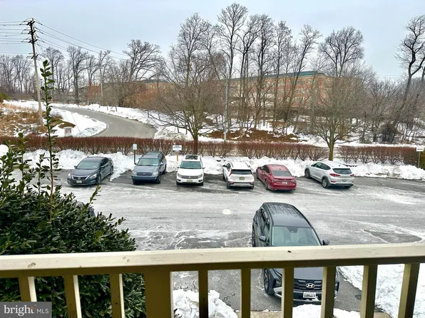 8905 Stone Creek Pl APT 201, Baltimore, MD 21208