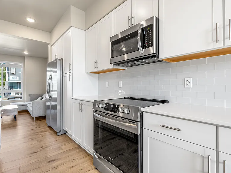 18816 67th Ave NE #4 — Photo 8