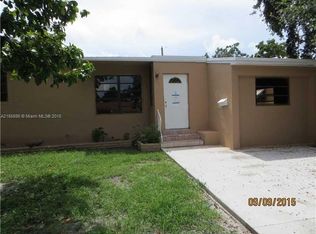 1096 NE 157th St, North Miami Beach, FL 33162