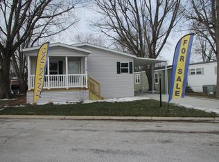 1116 Lakeview Rd, Elgin, IL 60123