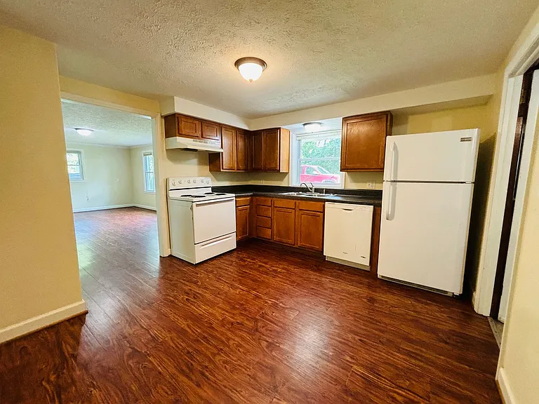 872AB - 613 Dehart St. M — Photo 3