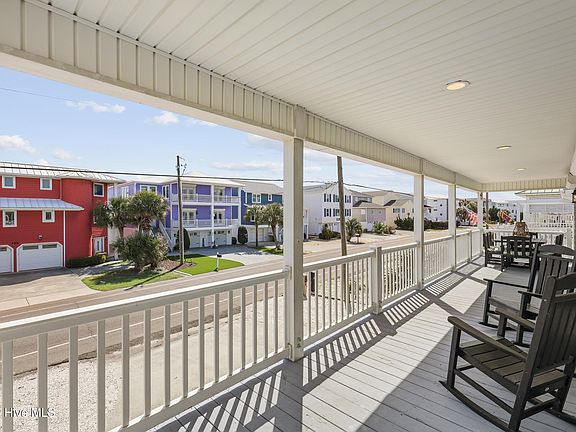 5th image of 465 Fort Fisher Boulevard N