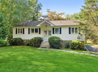 28 Lake Gilead Rd, Carmel, NY 10512