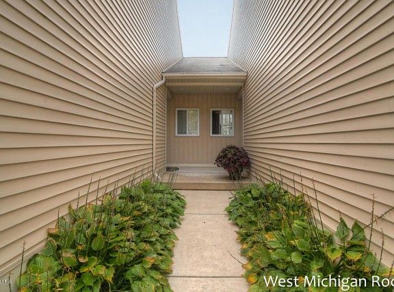 3rd image of 2934 Edgestone Dr #75