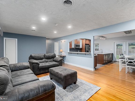 5th image of 5327 N Williams Creek Dr