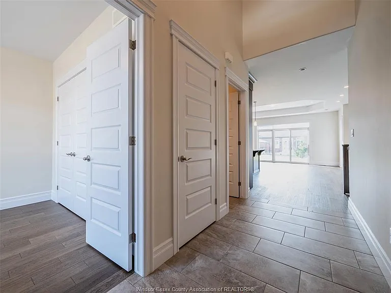 1397 Cypress Ave — Photo 5