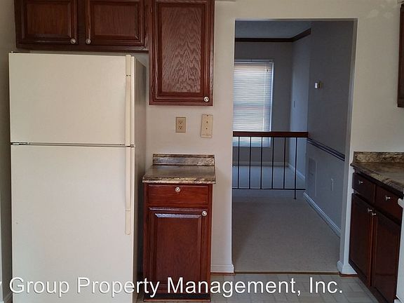 3rd image of 806 Flagler Dr