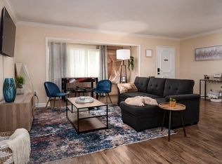 1425 NE 13th St, Gainesville, FL 32601