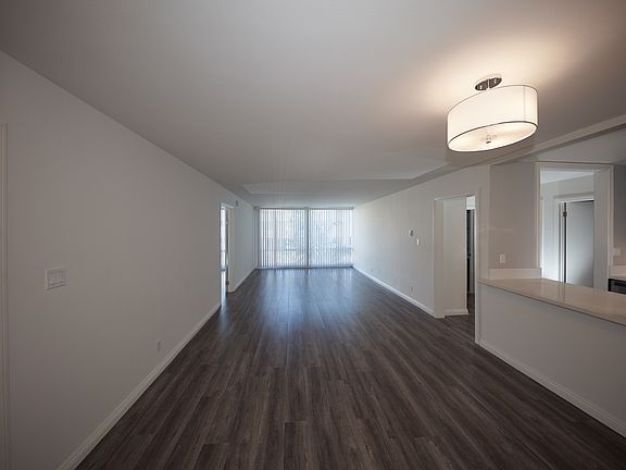 3rd image of 1811 S Bentley Ave APT 201
