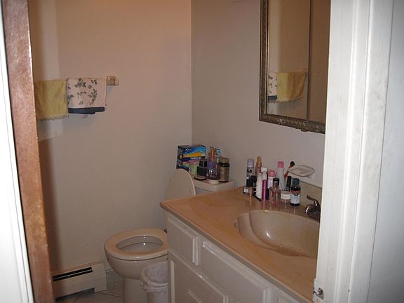 3rd image of 11217 75th Ave #3