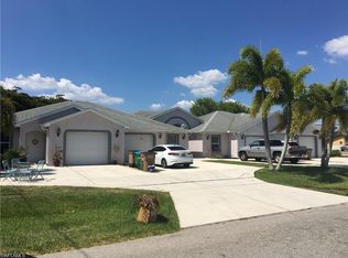 627 SE 13th Ter, Cape Coral, FL 33990