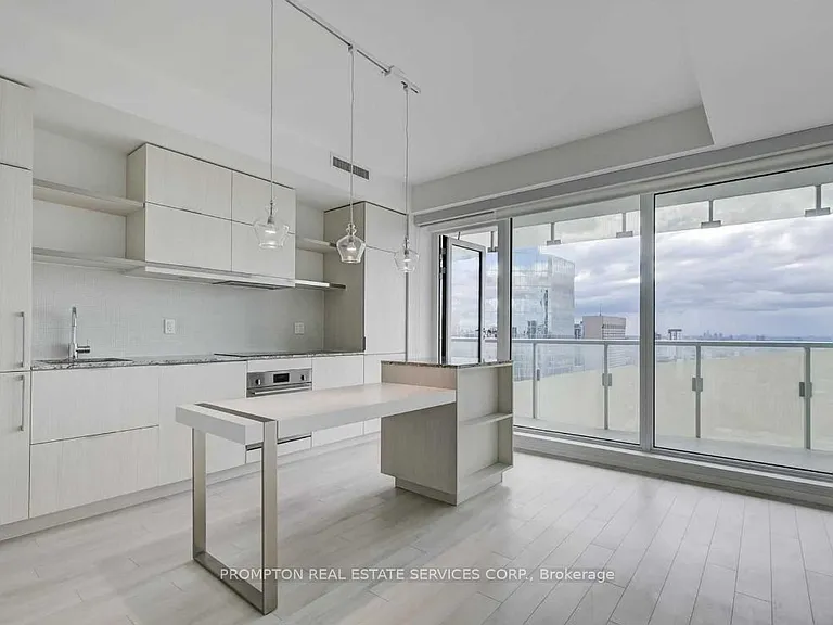 197 Yonge St #3511 — Photo 5