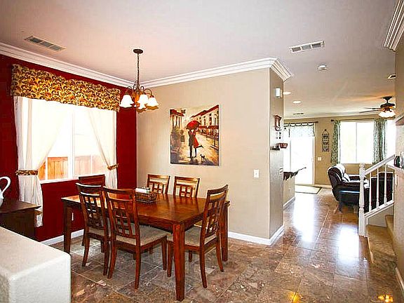 4th image of 38278 Tranquila Ave