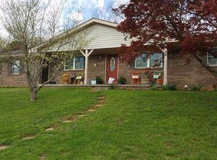 5411 W Esche Dr, Newburgh, IN 47630