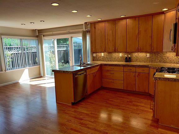 4th image of 4188 Arpeggio Ave
