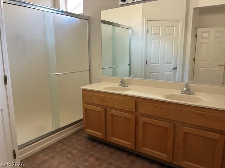 2578 Woodson Ave — Photo 4