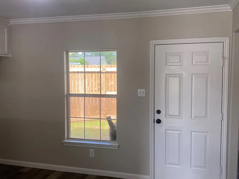2105 Tidwell Rd — Photo 1