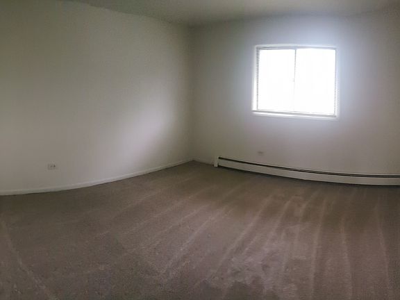 5th image of 1572 Mark Ave