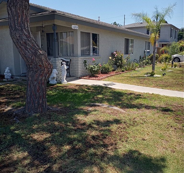 2nd image of 16904 Virginia Ave