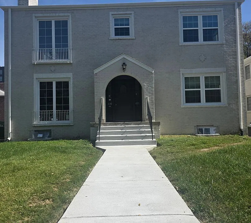 417 S 38th Ave