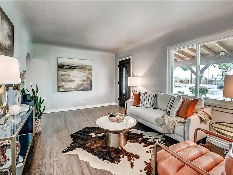 4860 Eliot St — Photo 3