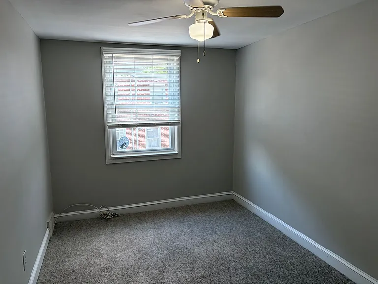 139 W Madison Ave — Photo 16