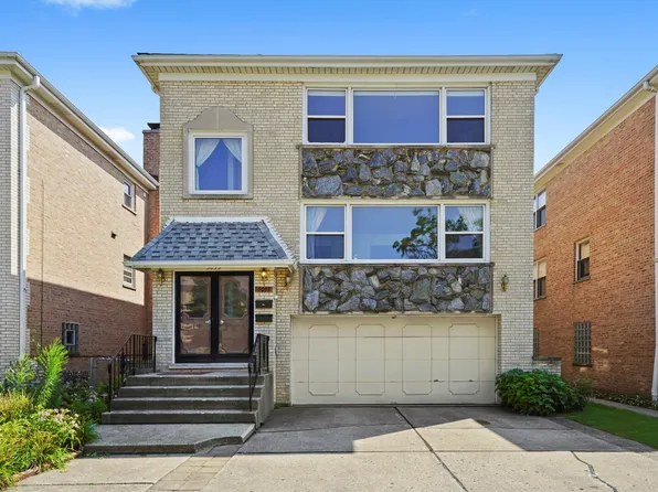 5033 Carol St, Skokie, IL 60077