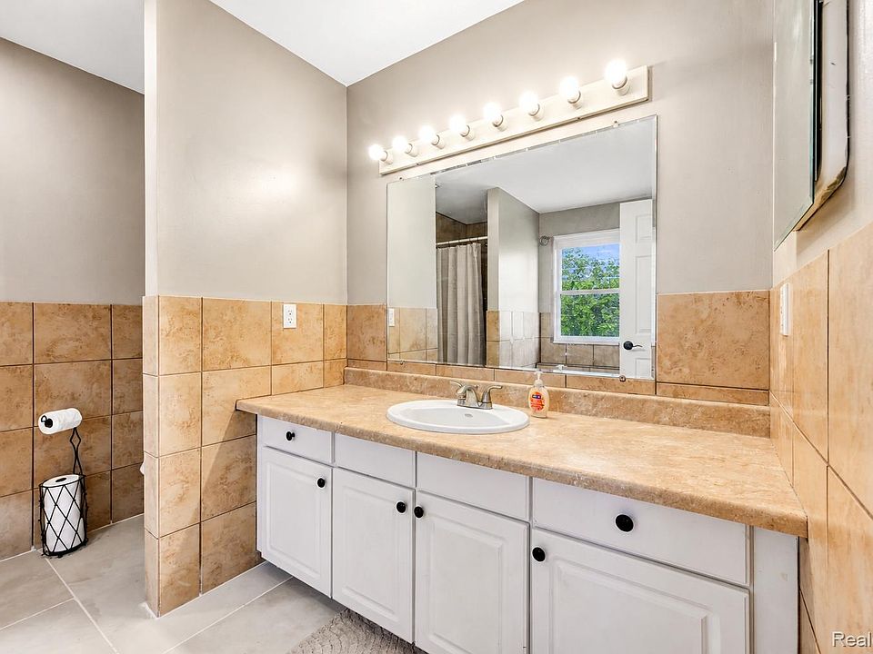 3226 Muirfield Cir, photo 23
