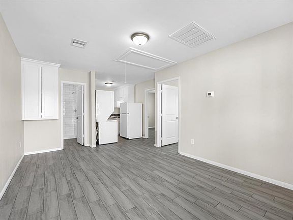 5th image of 2202 Solo St #2202