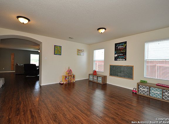 4th image of 9027 Laguna Fls