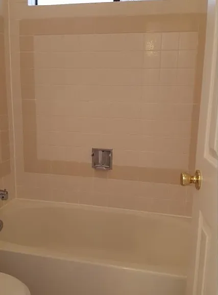 1884 Lyman Dutton Cir — Photo 10