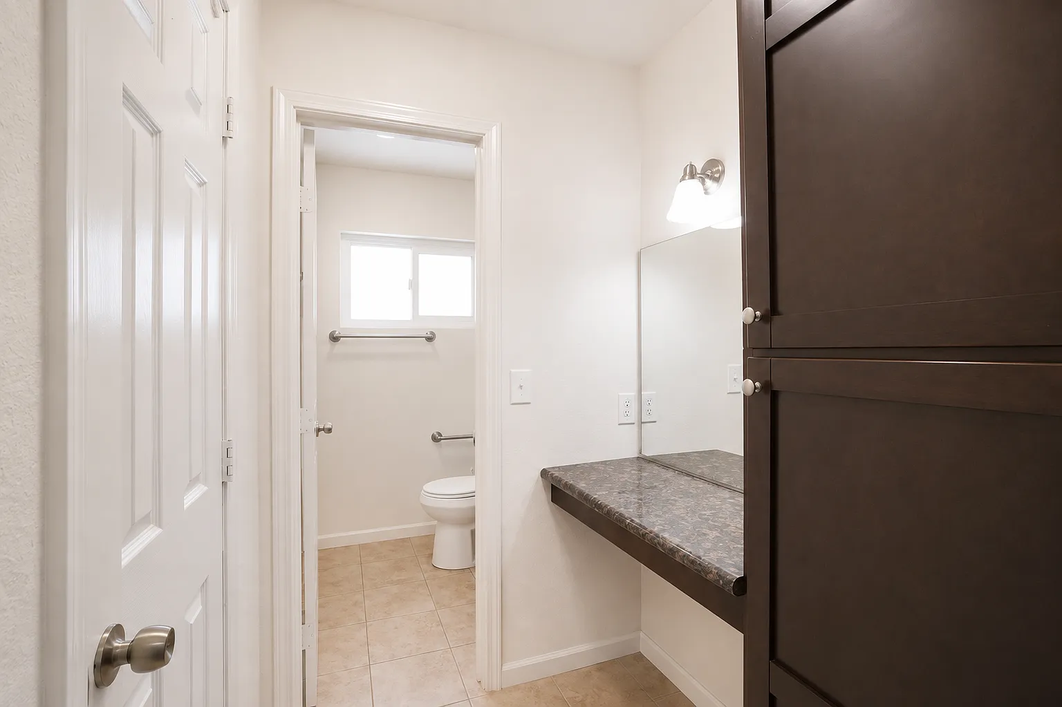 Studio, 475 sqft, $1,640 — Photo 4