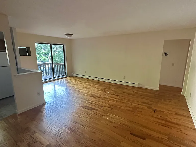 37 Odell Ave #2C — Photo 1