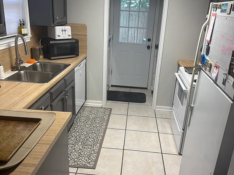 521 Bonarbridge Dr — Photo 4
