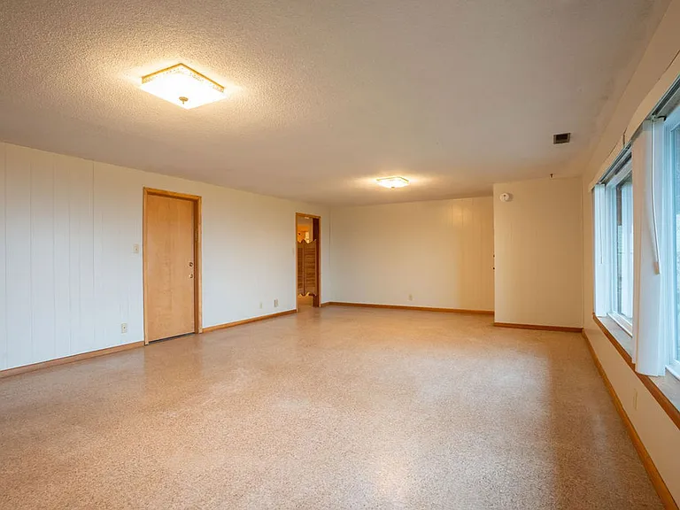 610 N Aurora Ave — Photo 10