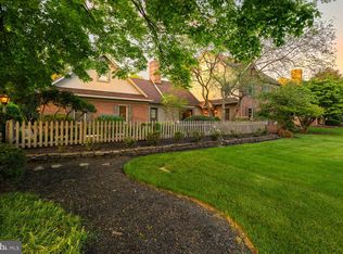 1334 Beaconfield Ln, Lancaster, PA 17601