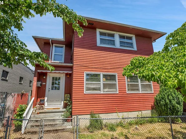 911 NE Dekum St, Portland, OR 97211