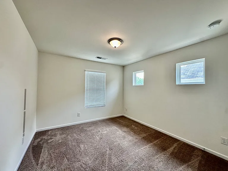 8116 Ramsburg Dr — Photo 25