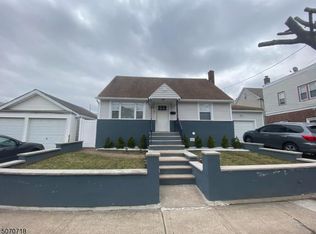 1070 Fanny St, Elizabeth, NJ 07201