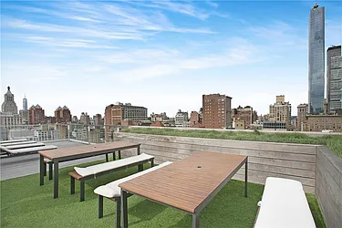 Rented by R New York