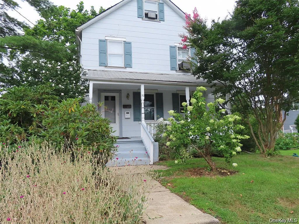 3 bed, 1.0 bath, 1476 sqft, $2,600 — Photo 1