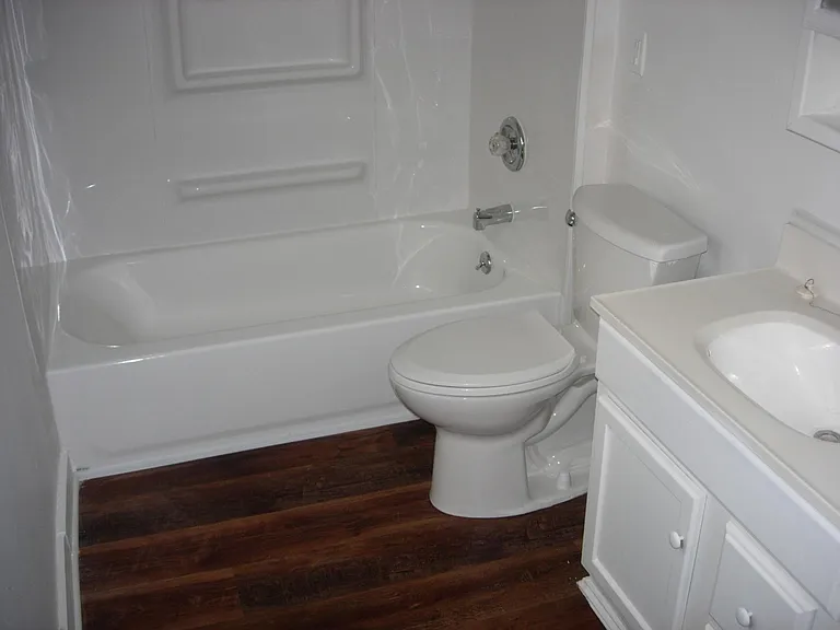 721 S Blanchard St — Photo 3