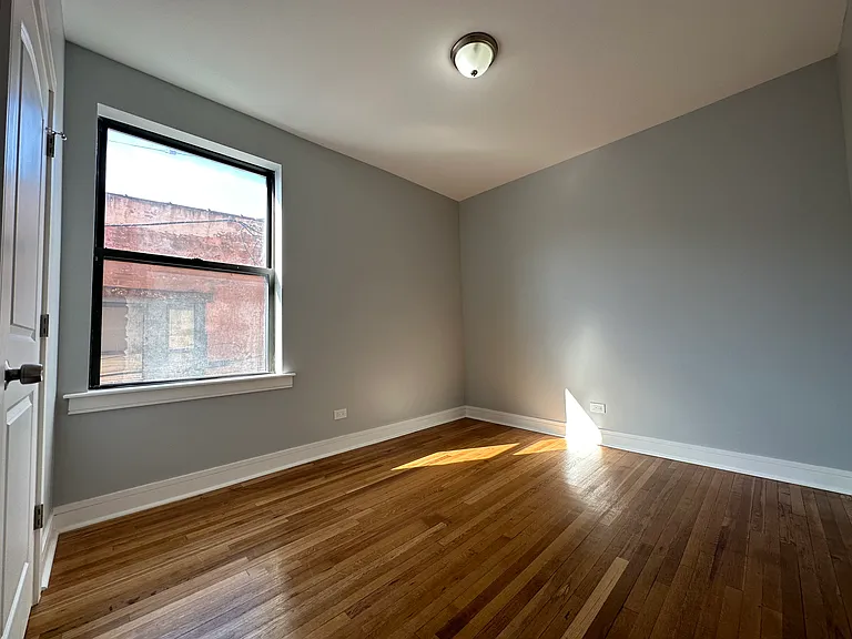 1145 N Sacramento Ave #3 — Photo 5