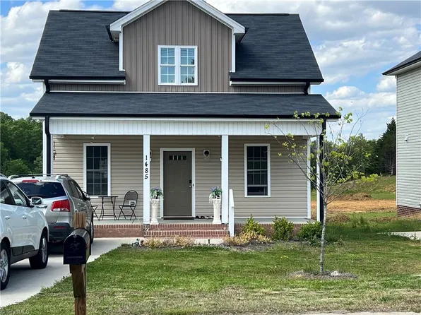 801 Amos St, High Point, NC 27260