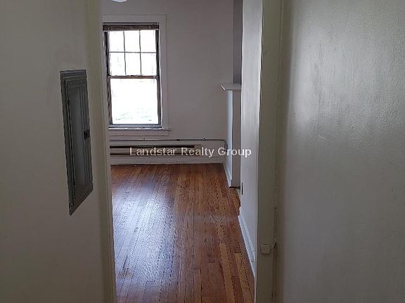 3rd image of 3267 W Wrightwood Ave APT 1z