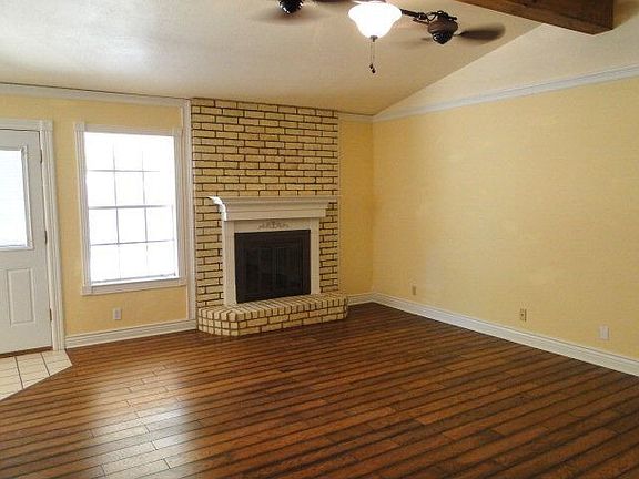 3rd image of 4905 Brazos Ave