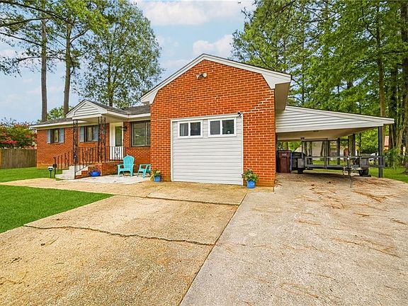 5th image of 4416 Greendell Rd